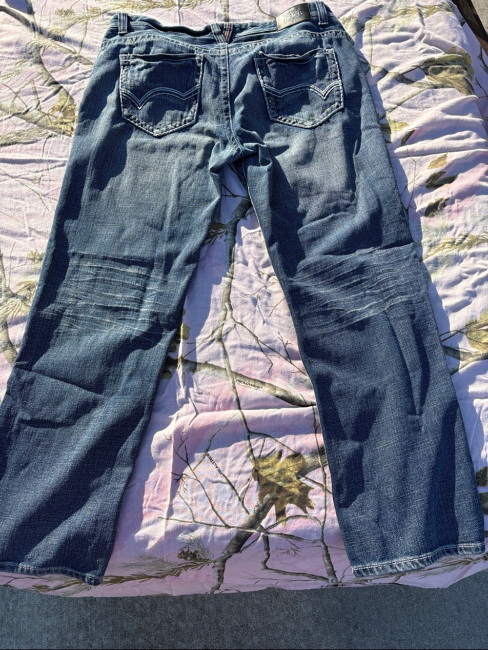 Men's Straight Jeans in Blue Denim - Classic Everyday Style